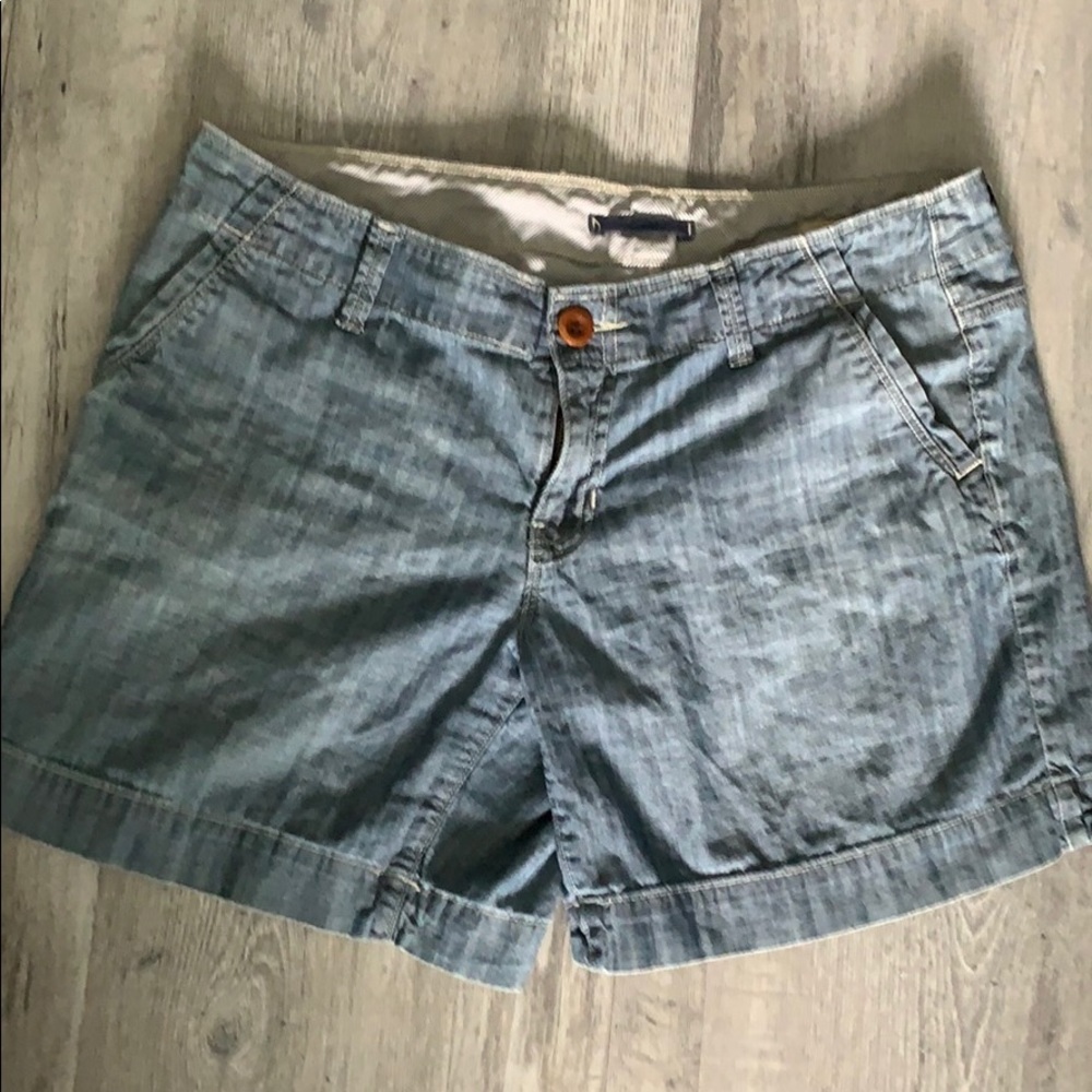 🌼GAP CHAMBRAY SHORTS🌼